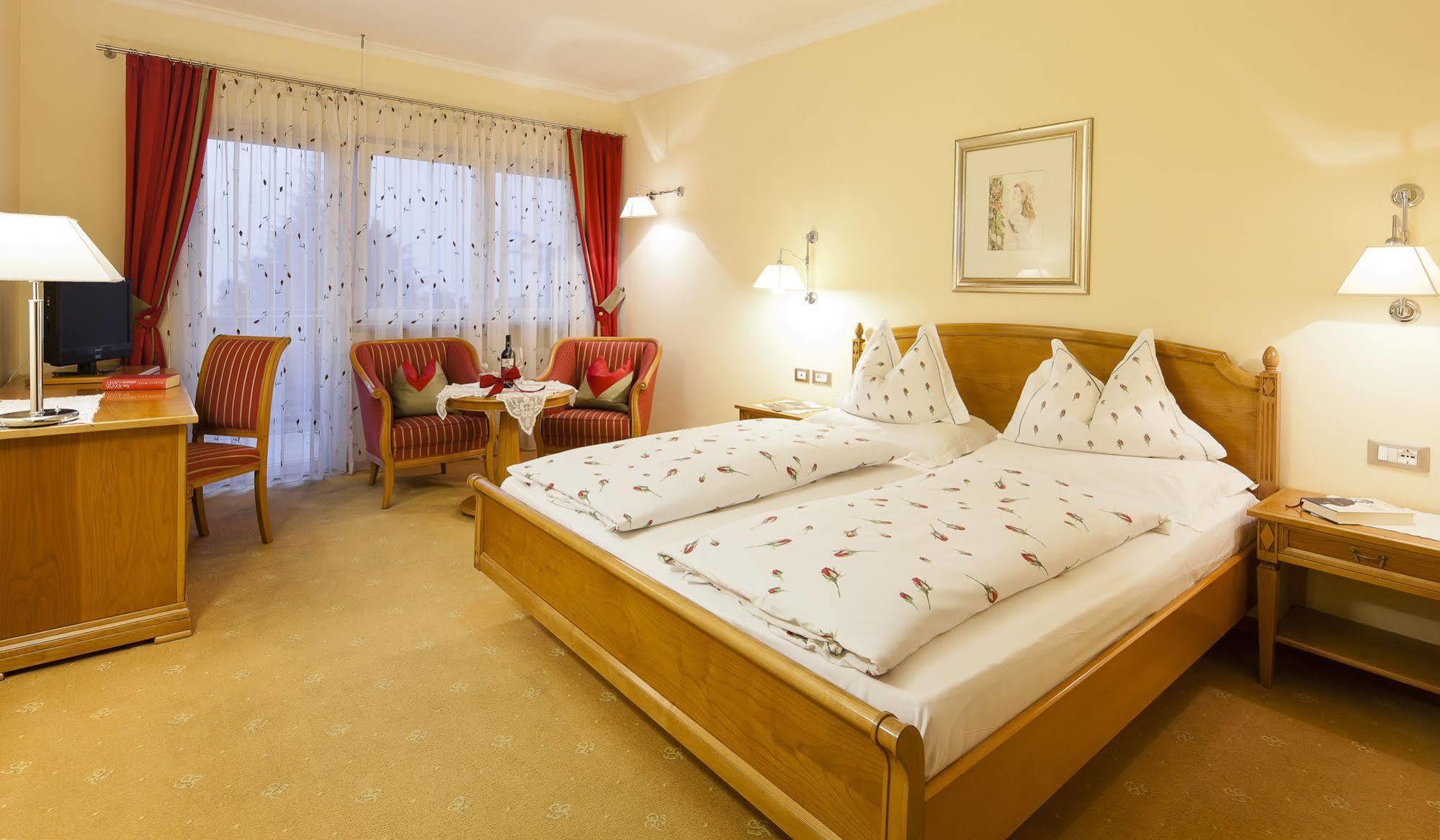 Hotel Aster Merano Exterior foto